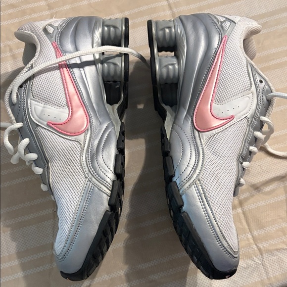 Nike Women's White and Pink Shox Sneakers - Picture 4 of 10